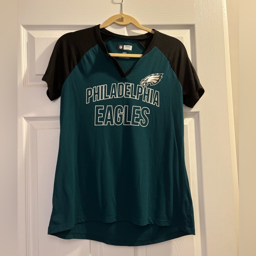 NFL Women's Philadelphia Eagles Shirt